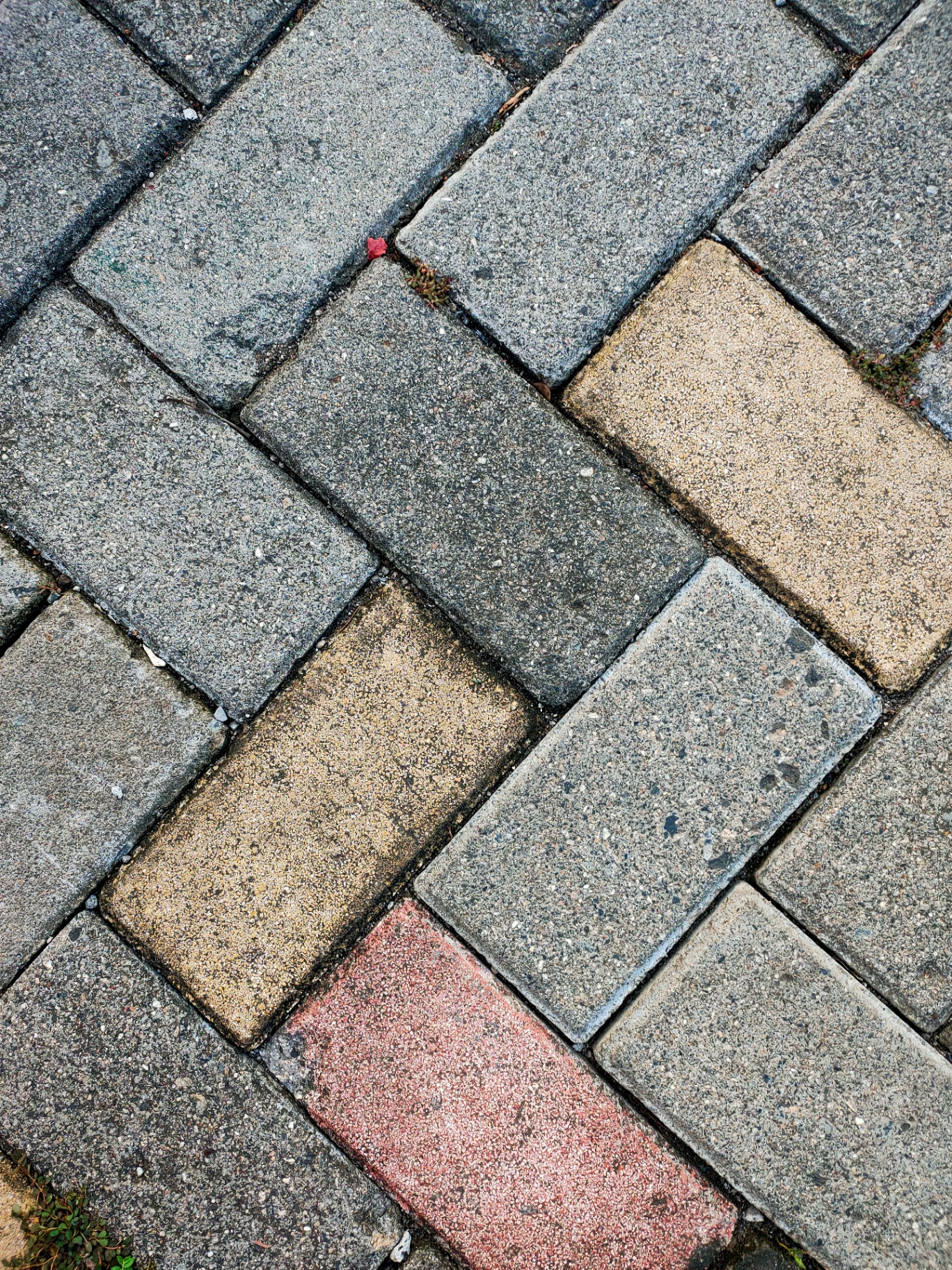 Közterületi járda és tér térkövezése